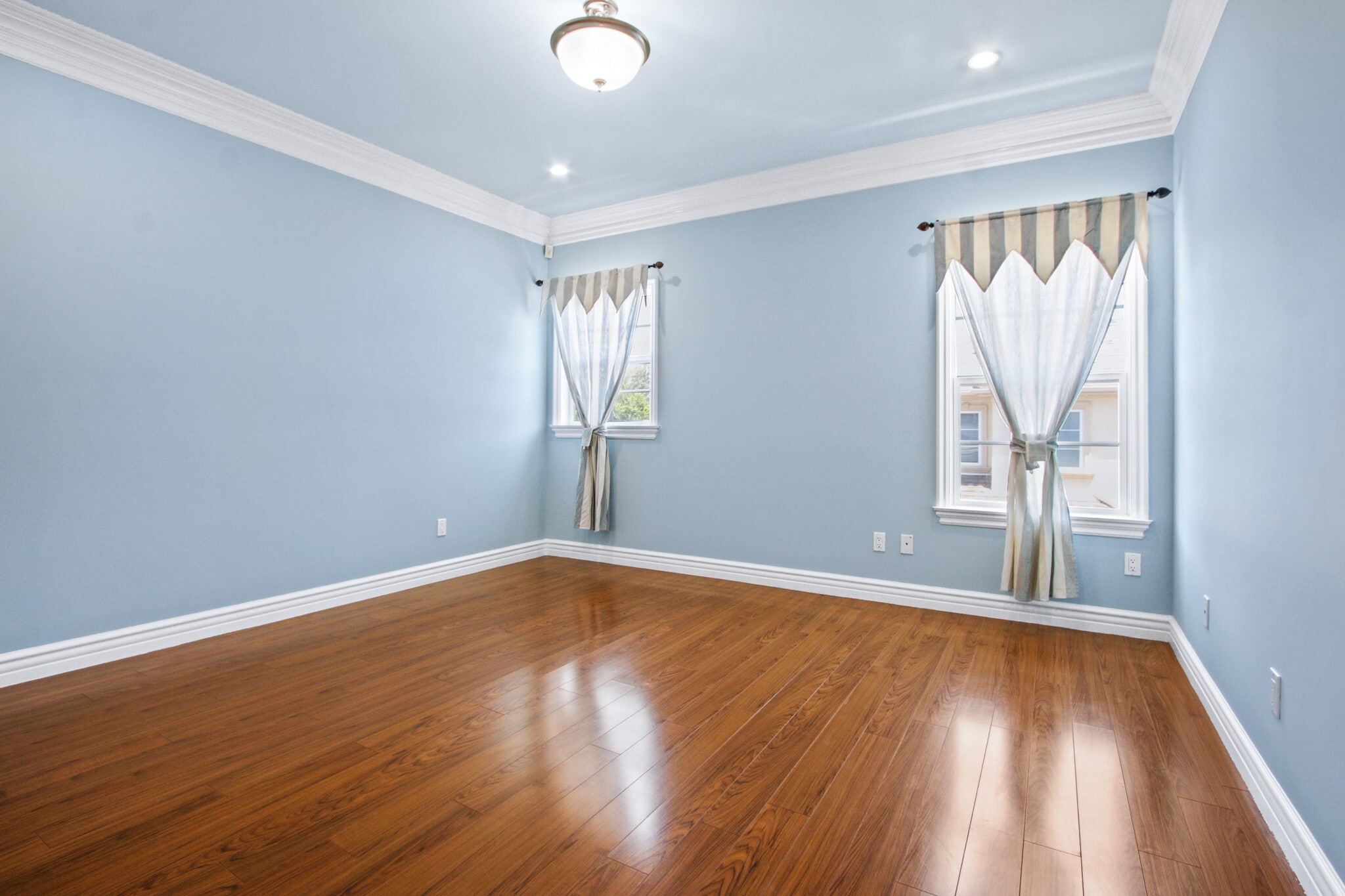 Building Photo - 1117 Encanto Dr