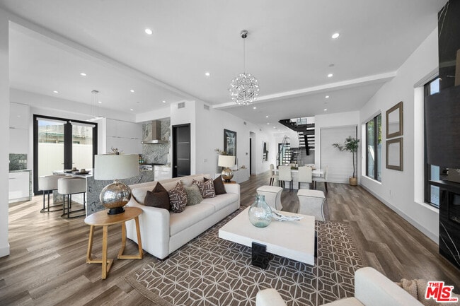 Building Photo - 5812 Willis Ave