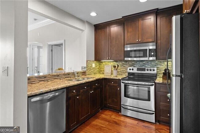 Building Photo - 2277/2255 Peachtree Rd NE