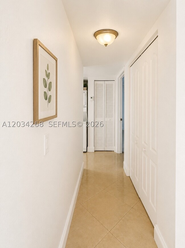 Building Photo - 3041 W 76th St