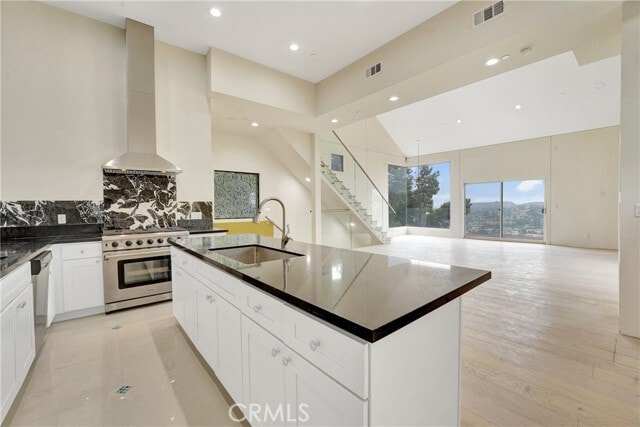 Building Photo - 3945 Evadale Dr