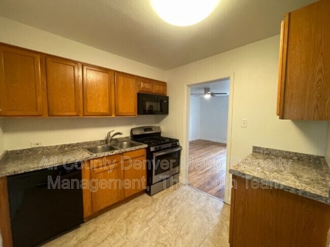 Building Photo - 1400 Galena St