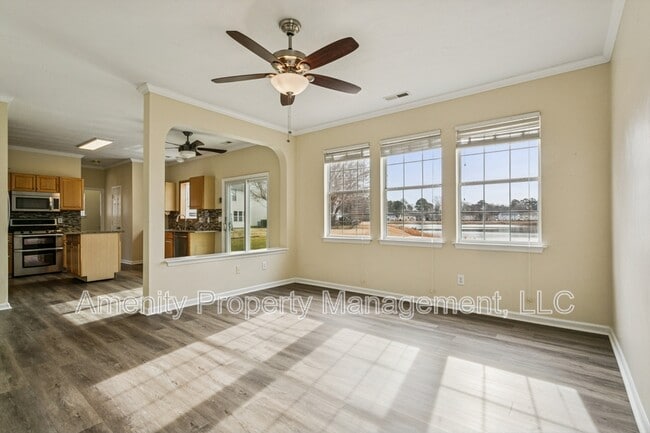 Building Photo - 979 Holbrook Dr