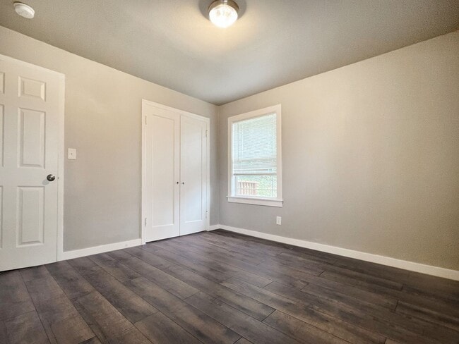 Building Photo - Coastal Charm Near Redondo Beach – 3BR/2.5...