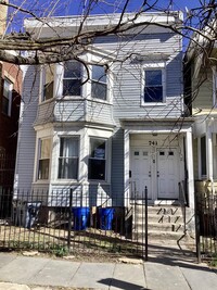 Building Photo - 741 Summer Ave
