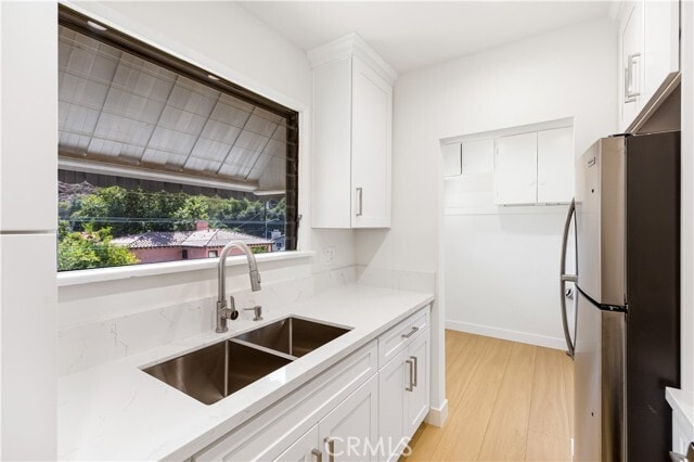 Building Photo - 2087 Lilac Ln