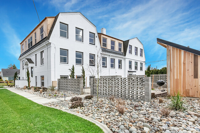Building Photo - 1314 Maple St
