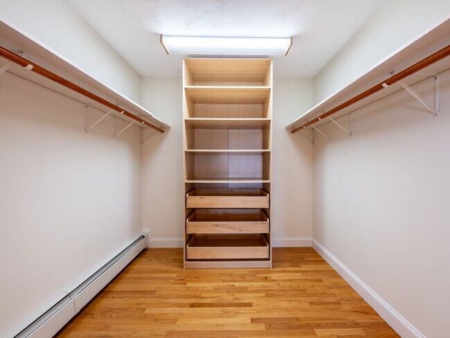Building Photo - 573 Wolcott Ave