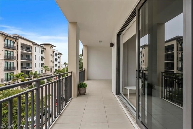 Building Photo - 1030 3rd Ave S