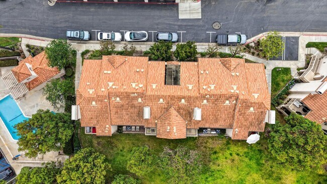 Building Photo - Gated Lake Forest Condo | Pool, Spa, Washer/Dryer & 3 Parking Spaces