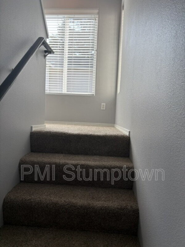 Building Photo - 14184 SW Barrows Rd