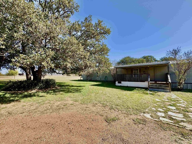 Building Photo - 600 Old Spanish Trail