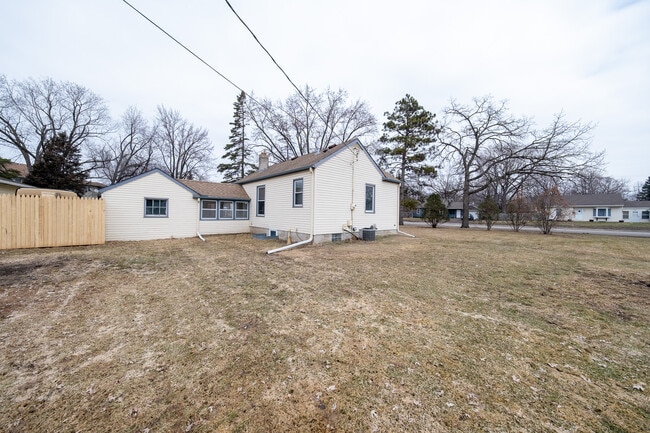 Building Photo - 8700 Nicollet Ave