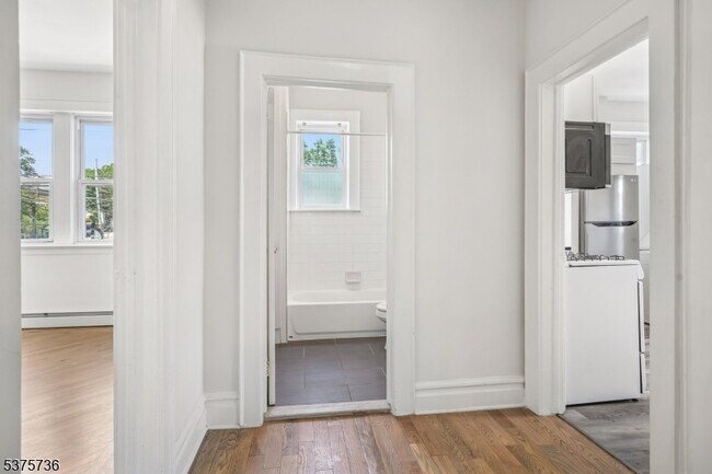 Building Photo - 34 Main St