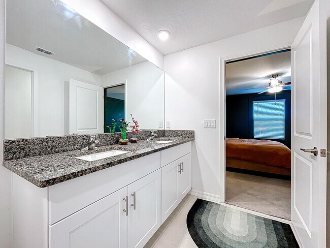 Building Photo - 4724 Tuscan Loon Dr