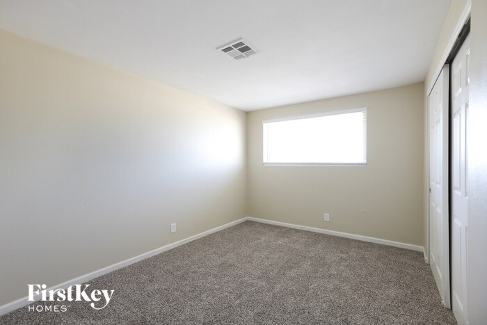 Building Photo - 3722 W Griswold Rd