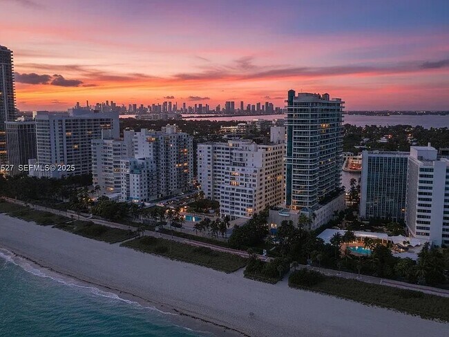 Building Photo - 5005 Collins Ave