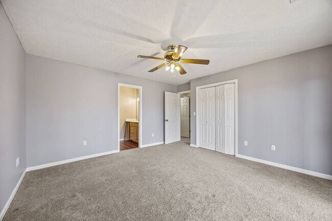 Building Photo - 200 Waterford Dr