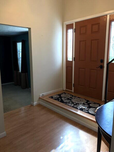 Downstairs Foyer to Livingroom - 2568A Grouse Ridge