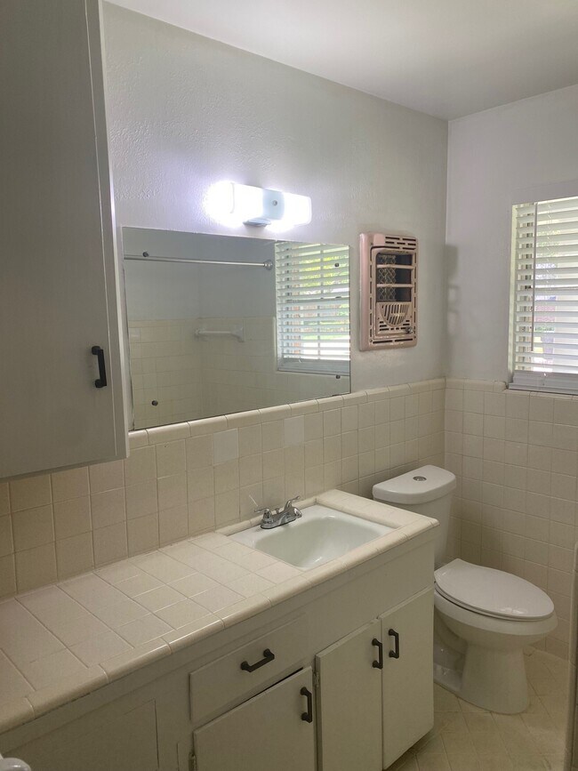 Building Photo - 7143 Triola Ln