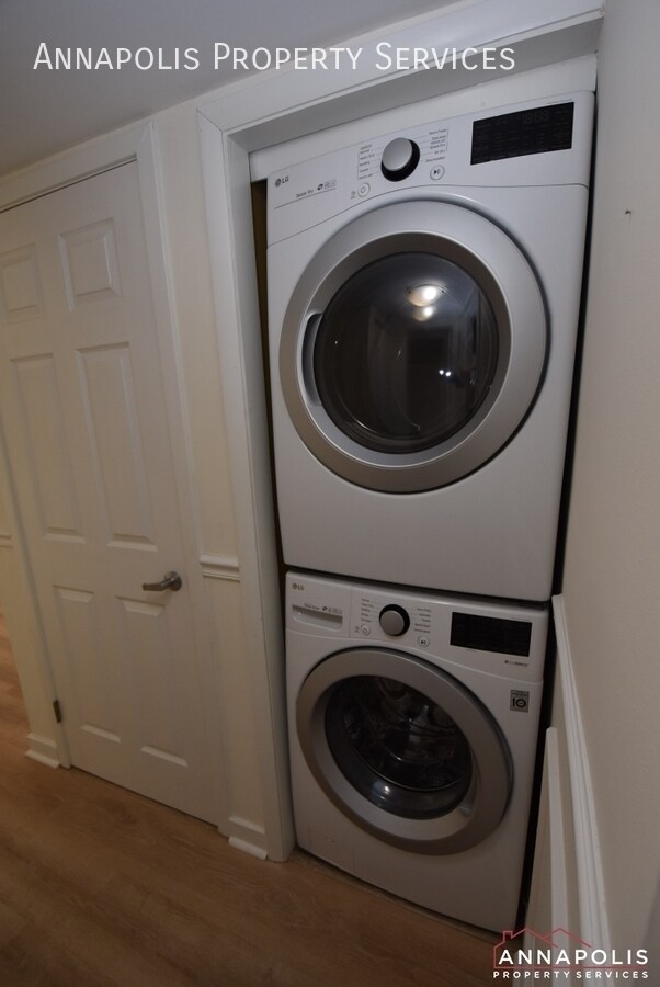 Building Photo - 2008 Quay Village Ct