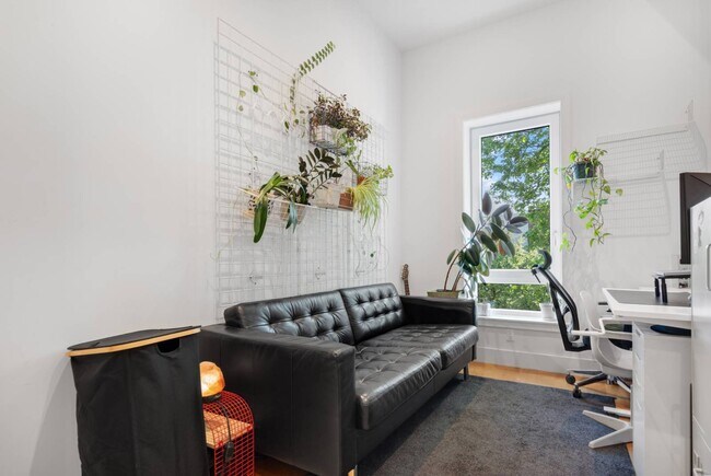 Building Photo - 297 Clifton Pl
