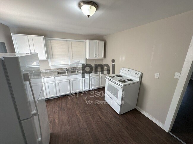 Building Photo - 2107 N Spencer Ave