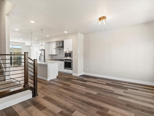 Building Photo - 2504 N Moline St