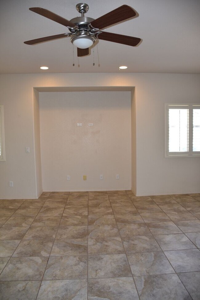 Building Photo - 4520 Leisure Ln