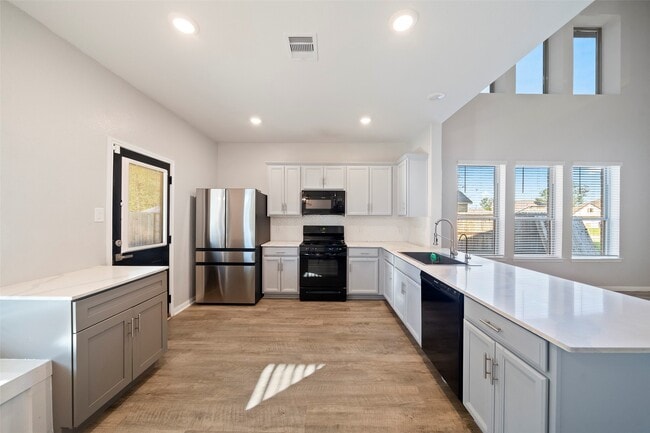 Building Photo - 6161 White Oak Leaf Lp