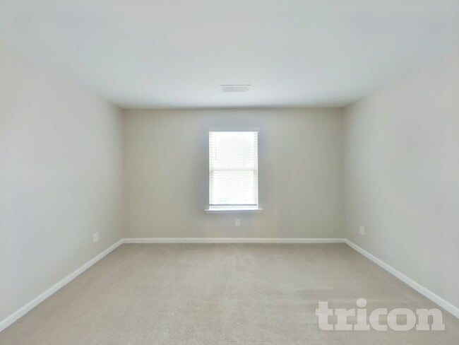 Building Photo - 174 Southwind Cir