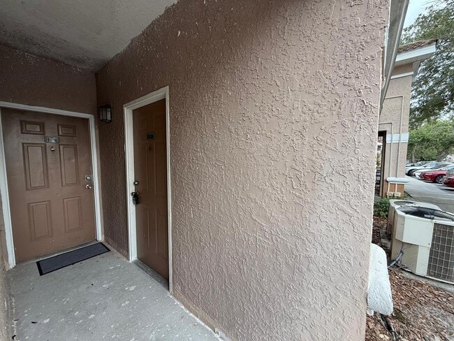 Building Photo - 17977 Villa Creek Dr