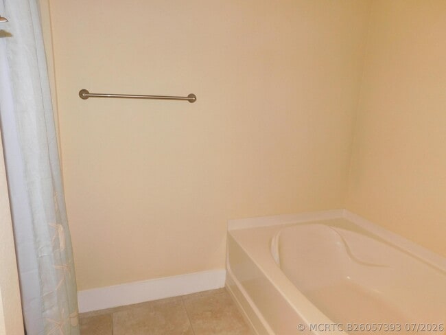Building Photo - 4190 Gator Greens Way