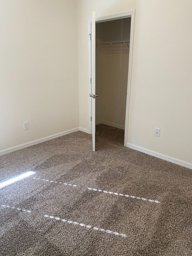 Building Photo - Welcome Home!