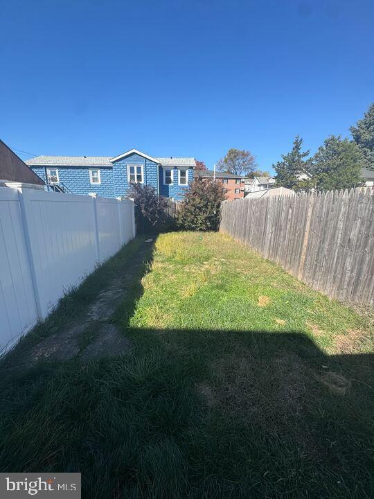 Building Photo - 405 Walnut St