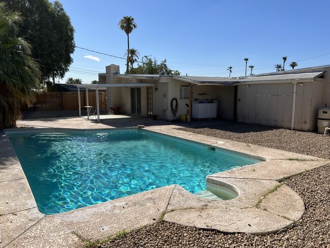 Building Photo - 1880 Caballero Way