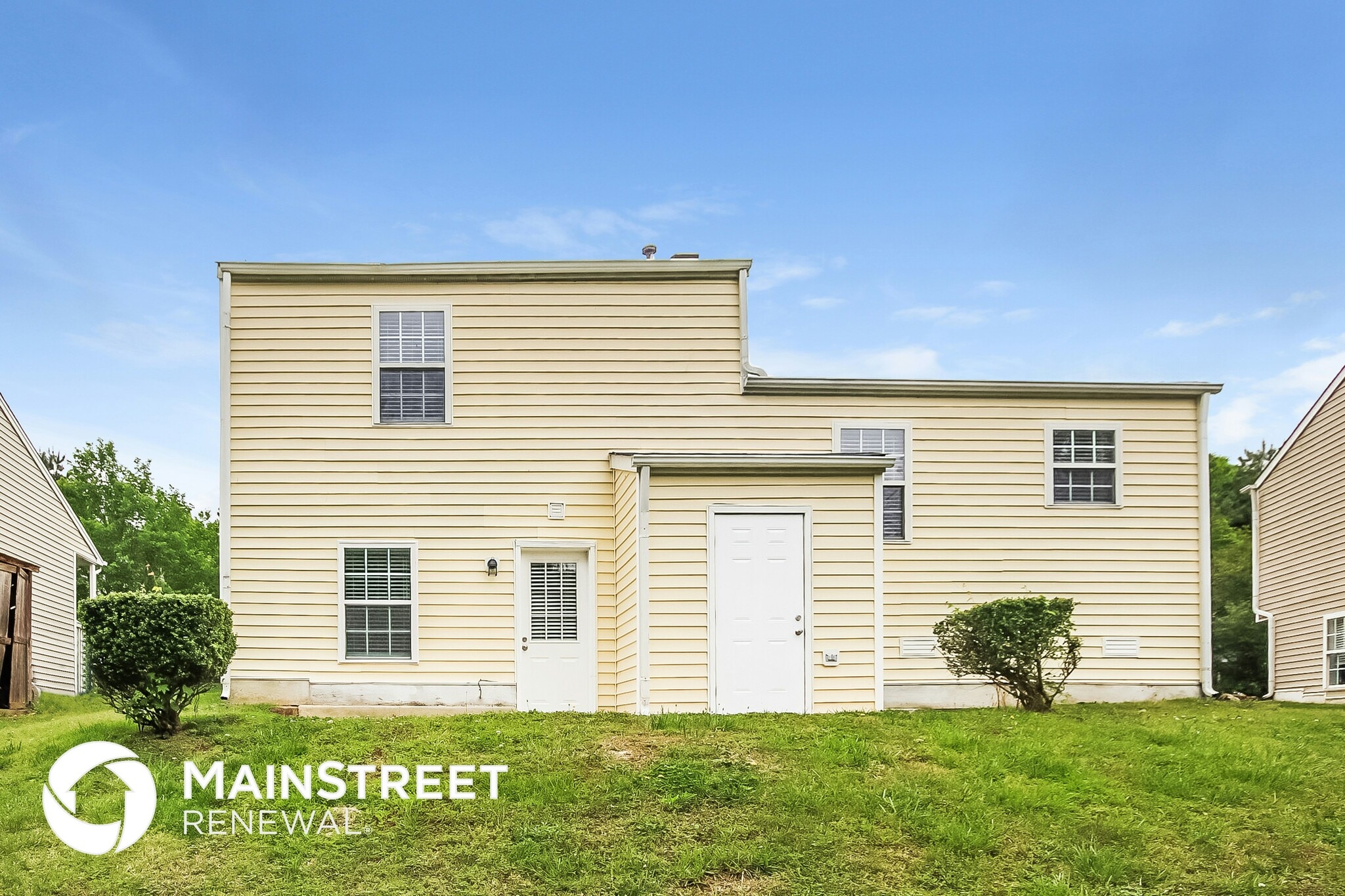 Building Photo - 2215 Springhill Ave