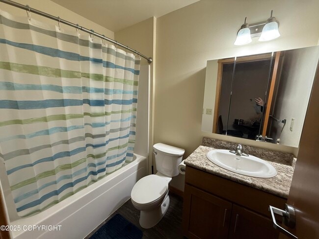 Building Photo - 300 Front St