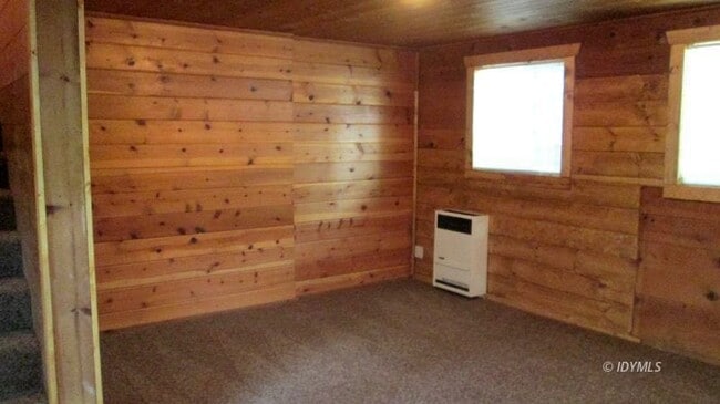 Building Photo - 54100 Pine Crest Ave