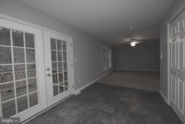 Building Photo - 10207 Cobbler Ln