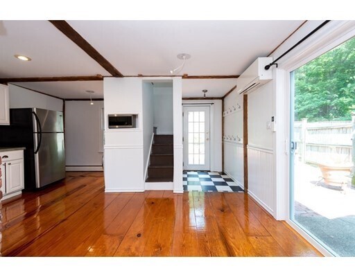 Building Photo - 87 High St