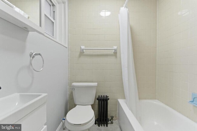 Building Photo - 5442 Haverford Ave