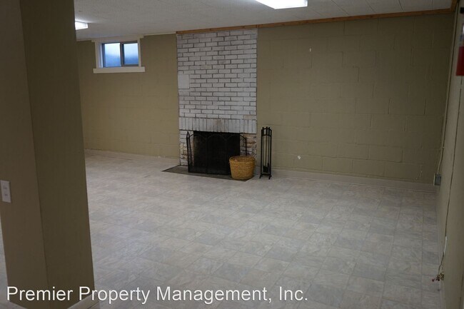Building Photo - 4 br, 2 bath House - 811 T ST