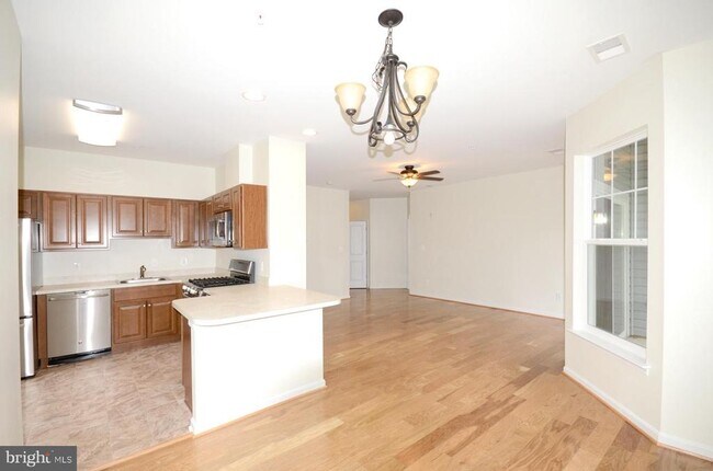 Building Photo - 3527 Piney Woods Pl
