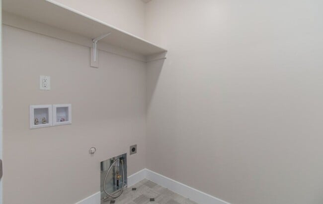 Building Photo - Beautiful 3 Bedroom House for Rent!