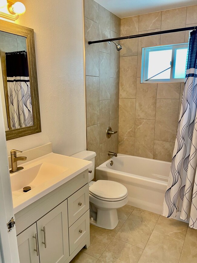 Building Photo - Remodeled