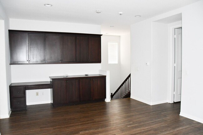 Building Photo - 3225 Donovan Ranch Rd