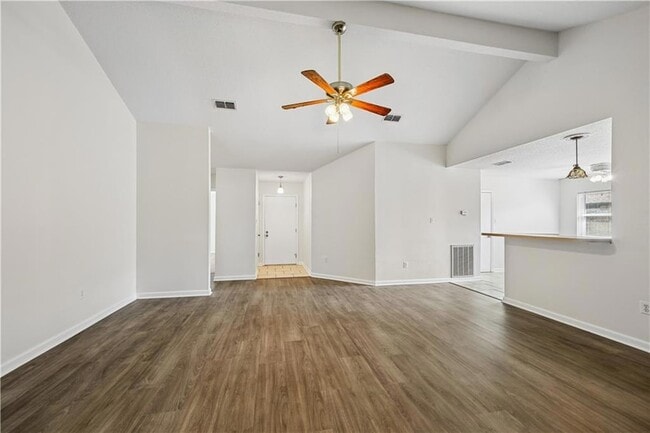 Building Photo - 103 Candy Cir