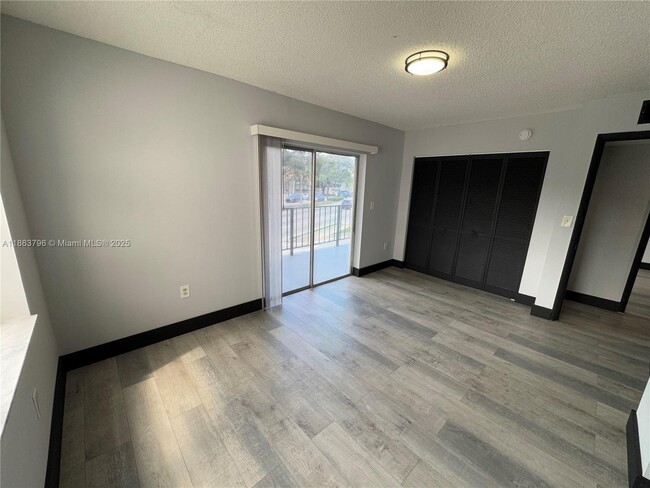 Building Photo - 3300 S Dixie Hwy