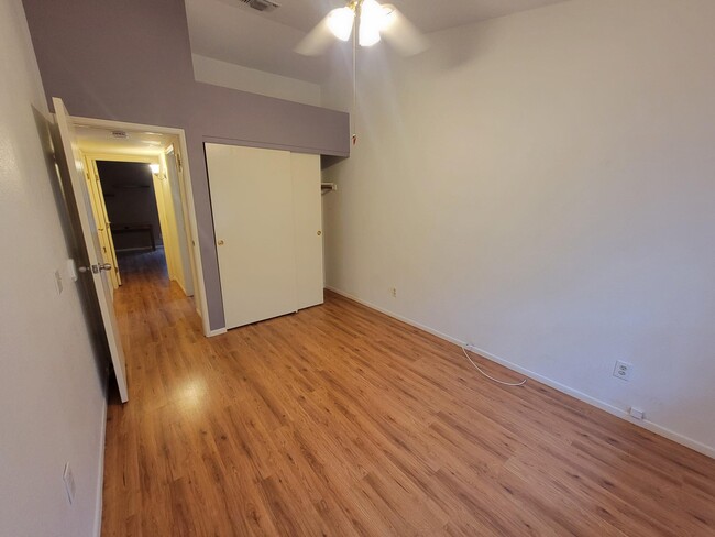 Building Photo - 2230 S Greasewood Rd